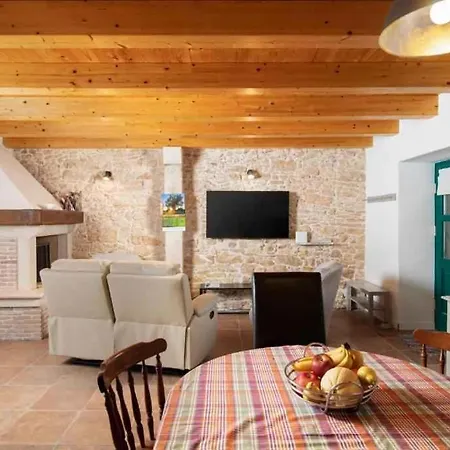 Unit_type_terraced_house With Bbq In 54588 Valtura